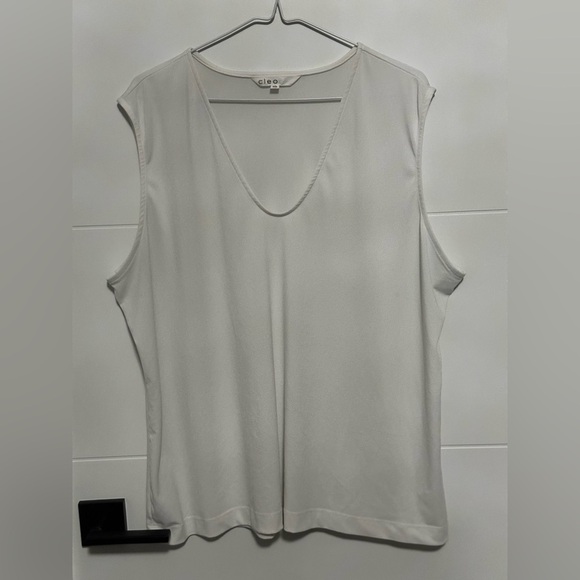 💝 Cleo: Women’s Sleeveless Top- Size XXL 💝 - Picture 1 of 5